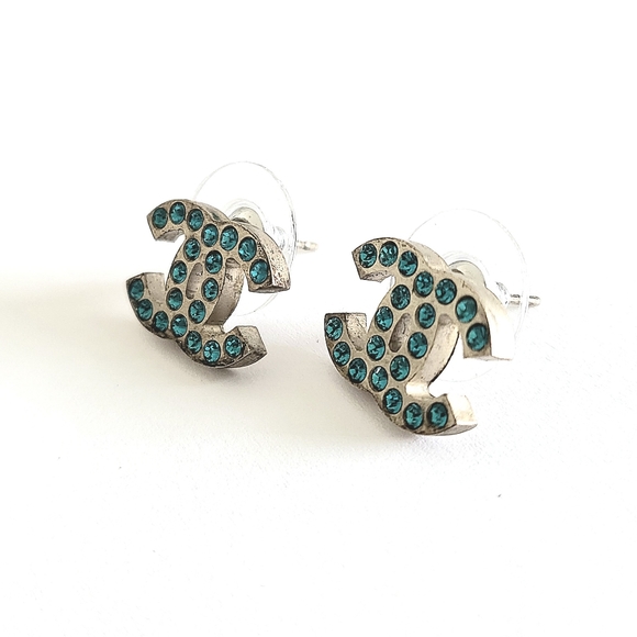 CHANEL Small Crystal Silver CC Turquoise Blue Green Rhinestone Studs Earrings - Picture 4 of 7